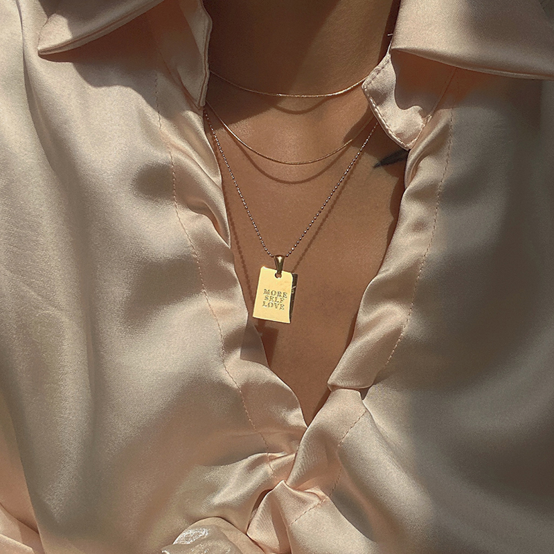 E.B.belle Stylish Hip Hop Pers - Birth Flower Necklace recension och pris